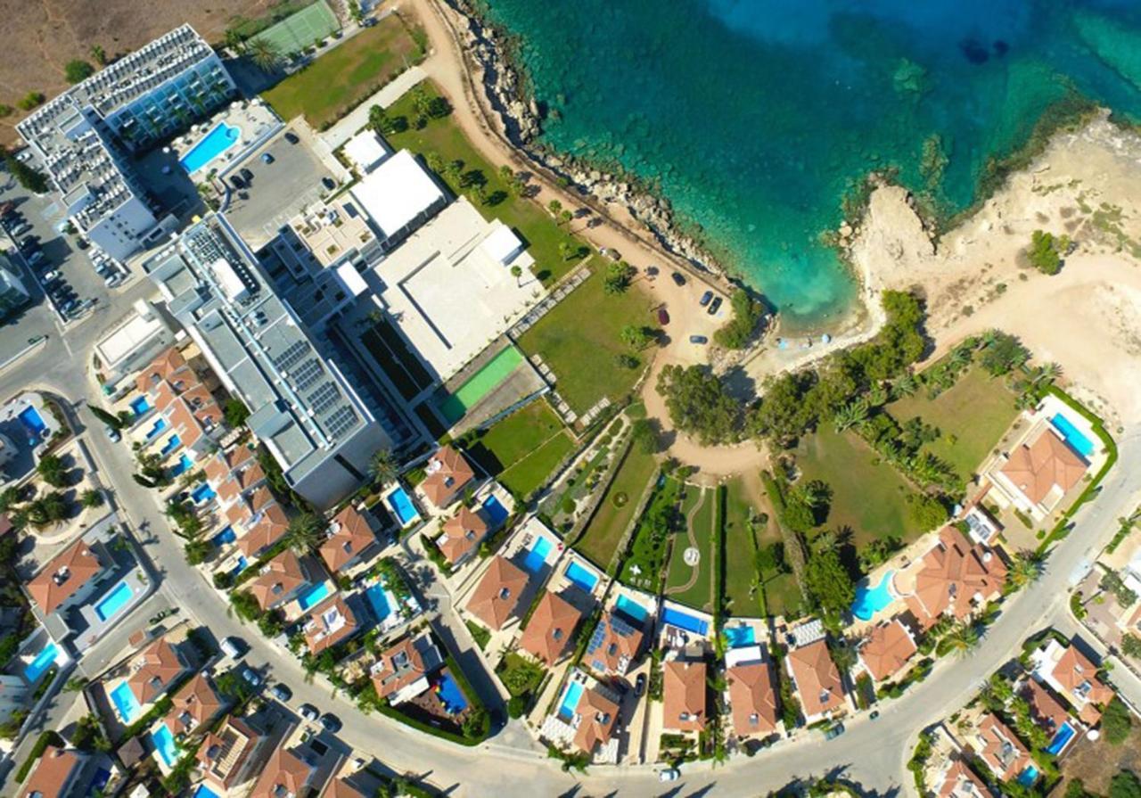 Laila - Coralli Beachfront Apartment Protaras Zewnętrze zdjęcie