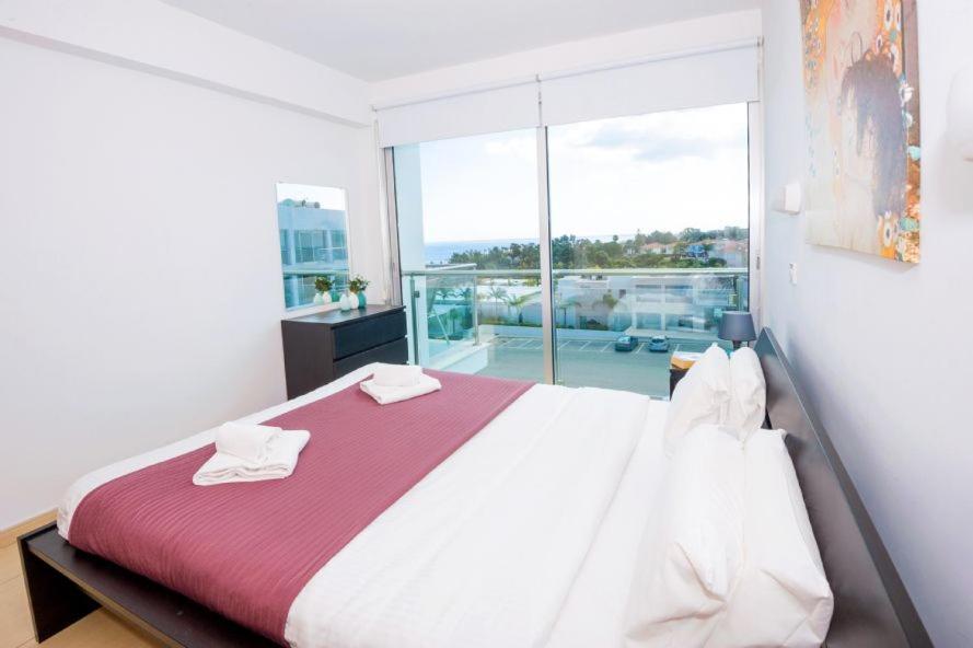 Laila - Coralli Beachfront Apartment Protaras Zewnętrze zdjęcie