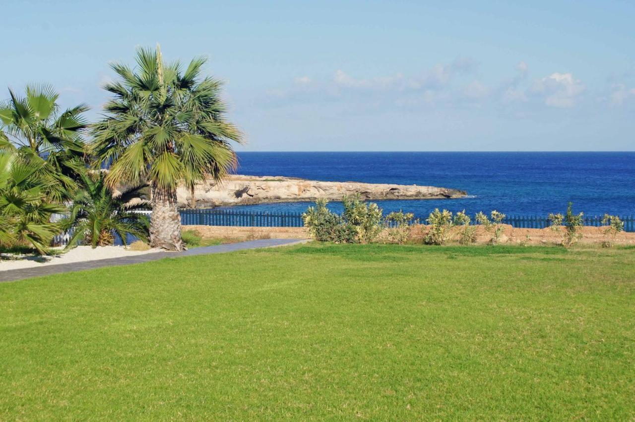 Laila - Coralli Beachfront Apartment Protaras Zewnętrze zdjęcie